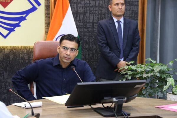 DM सविन बंसल का एक्शन : कोरोनेशन अस्पताल की अचानक